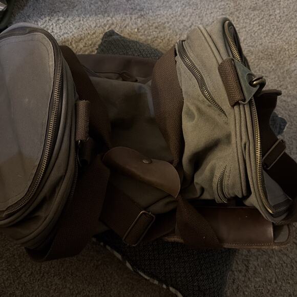 Vintage Marlboro 2004 Carryall Bag Brown ( with shoulder strap) - Picture 3 of 5